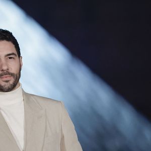 Mais l'acteur sait aussi apprécier l'ultra-luxe. Dans le même souffle, Tahar Rahim a dévoilé sa cantine fétiche à Paris, lâchant au passage une petite phrase qui risque de faire tiquer le Pays du Soleil Levant.

Tahar Rahim – Arrivées au Grand Dîner du Louvre 2026 à Paris pendant la fashion week Prêt à Porter femme automne/hiver 2026-2027 (PFW)
 

 
© Olivier Borde / Bestimage