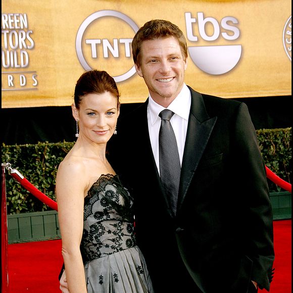 Récemment, Laura Leighton a donné de leurs nouvelles sur Instagram en partageant plusieurs photos de vacances.

Laura Leighton et Doug Savant à la soirée en l'honneur de la série "Melrose Place" Los Angeles ALAIN ROLLAND / MAXIMA PROD / BESTIMAGE