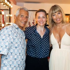 Nagui et Mélanie Page étaient de passage à Ramatuelle

Exclusif - Delphine Depardieu, Nagui et sa femme Mélanie Page - Représentation de la pièce de théâtre "Les liaisons dangereuses" au Théâtre de Verdure lors du 41ème Festival de Ramatuelle.
© Cyril Bruneau / Festival de Ramatuelle / Bestimage