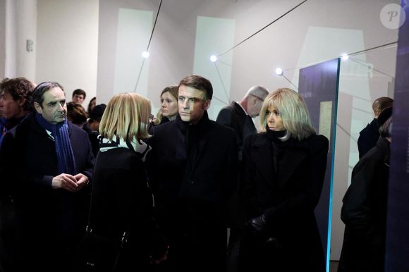 Le président Emmanuel Macron et sa femme Brigitte Macron ont visité le pavillon français. Commémorations du 80ème anniversaire de la libération du camp de concentration et d'extermination nazi d'Auschwitz-Birkenau par l'Armée rouge à Oswiecim en Pologne le 27 janvier 2025.
© Dominique Jacovides / Bestimage