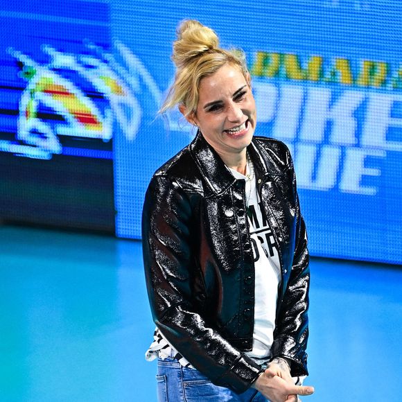 L'ancienne Miss France Élodie GOSSUIN lors du match de la Marmara Spike Ligue opposant Paris à Tourcoing à la Salle Pierre Charpy, le 10 janvier 2025 à Paris, en France. Photo de Sandra Ruhaut/Icon Sport/ABACAPRESS.COM