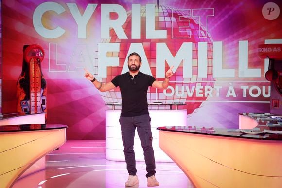 Exclusif - Cyril Hanouna, lors de l'émission Tout Beau Tout N9uf (TBT9) présenté par C.Hanouna et diffusé en direct sur W9 le 24 octobre 2025.

© Jack Tribeca / Bestimage