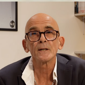 Emmanuel Karsen a prêté sa voix à de nombreuses stars internationales.

Capture d'écran YouTube