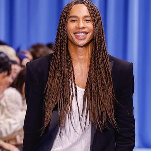 Le créateur révèle que son père, ses grands-parents et sa famille ont dû évacuer leur domicile.

Fashion designer Olivier Rousteing lors du défilé de mode prêt-à-porter Balmain Printemps/été 2024 lors de la Fashion Week de Paris (PFW) à Paris, France, le 28 septembre 2023.