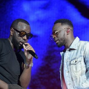 Dadju et son frère Maitre Gims en concert au Stade de France à Saint-Denis le 28 septembre 2019. © Giancarlo Gorassini / Bestimage