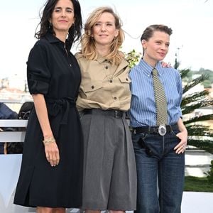 La réalisatrice française Charline Bourggeois-Taquet, ainsi que les actrices Mélanie Thierry et Léa Drucker, assistent à une séance photo pour le film « Une vie de femme » lors du 79e Festival de Cannes, à Cannes, en France, le jeudi 14 mai 2026. Photo de Rune Hellestad/UPI/ABACAPRESS.COM
