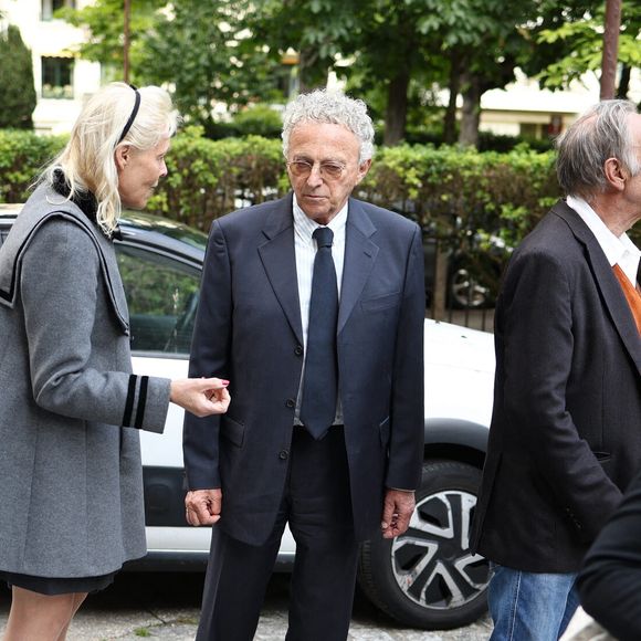 Nelson Monfort lors de la cérémonie d'enterrement de Daniel Bilalian à l'église Saint-Pierre de Neuilly-sur-Seine, près de Paris, France, le 22 mai 2025. Photo par Raphael Lafargue/ABACAPRESS.COM