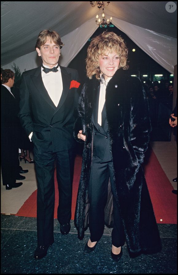 Archives - Nicoletta et Patrick Chappuis au Lido à Paris pour la présentation de la nouvelle revue, en 1985. RINDOFF-PATERSON / BESTIMAGE