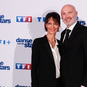 Frank Leboeuf et sa femme Chrislaure Nollet - Photocall de lancement de la saison 2025 de "Danse avec les stars" (DALS) au siège de  TF1 à Boulogne-Billancourt, France. © Christophe Clovis / Bestimage