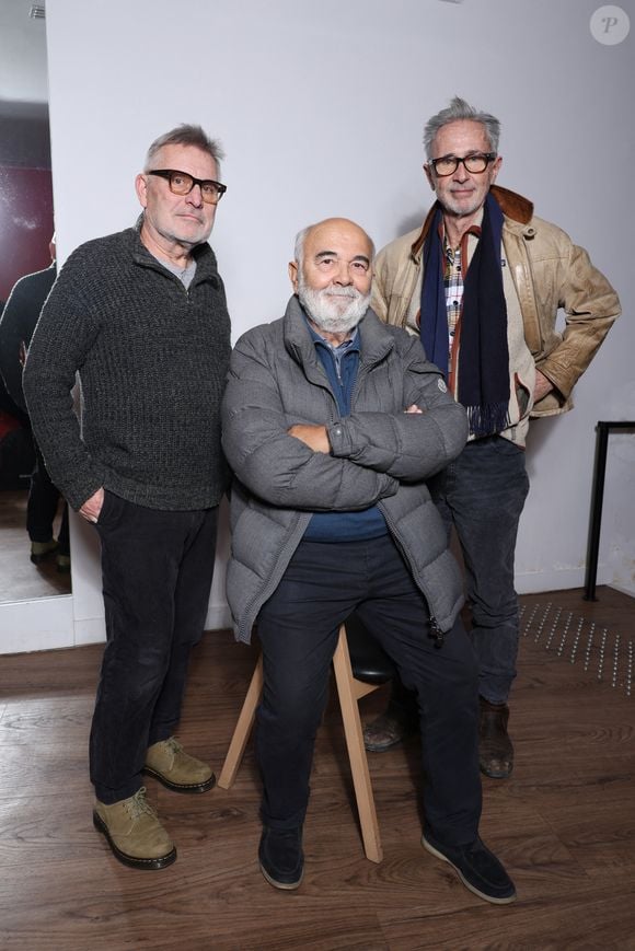 Exclusif - Close-up avec Bruno Moynot, Gérard Jugnot et Thierry Lhermitte en backstage de la projection du film "Le Père Noël est une ordure" au cinéma Mac Mahon à Paris, à l'occasion de la sortie du livre "Le Splendid par Le Splendid". Paris, le 15 décembre 2024.
© Denis Guignebourg/Bestimage