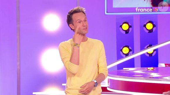 Cyril Féraud pris d'émotion sur le plateau de "Tout le monde veut prendre sa place" le jour de la fête des Pères !