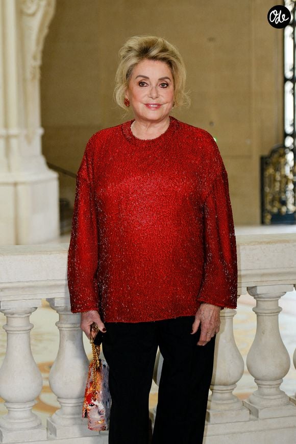 Catherine Deneuve au deuxième défilé Chanel "Collection Haute Couture Automne/Hiver 2026-2027" lors de la Fashion Week de Paris, le 7 juillet 2026

© Pauline Mourey / Bestimage