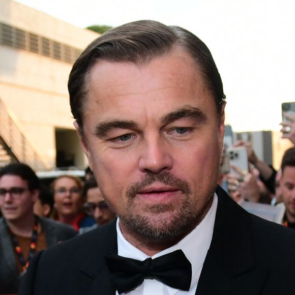 En effet, de nombreuses vidéos de l'acteur, camouflé sous une casquette noire, circulent sur les réseaux sociaux.


Le 13 mai 2025 à Cannes, Leonardo DiCaprio Romain Doucelin / Bestimage