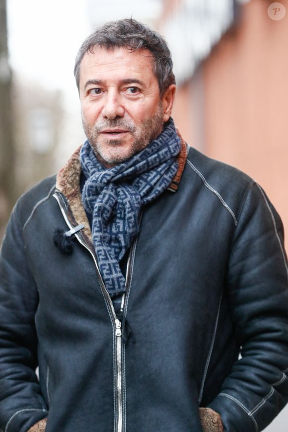 Exclusif - Bernard Montiel - Arrivées au plateau de la dernière émission "Touche pas à mon poste" (TPMP) diffusée en direct sur C8 avant la fermeture de la chaine le 28 février, à Paris, France, le 27 février 2025. © Christophe Clovis/Bestimage