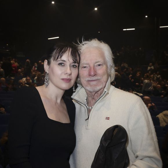 Hugues Aufray avec sa femme Muriel Mégevand au concert d’Enrico Macias pour sa tournée La Fête Continue ! dans la salle de spectacle Le Dôme de Paris - Palais des Sports à Paris, France, le 15 mars 2025. © Jack Tribeca/Bestimage