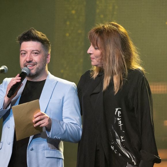 Stéfanie Jarre et Chris Marques assistent à la cérémonie des Trophées de la comédie musicale, au Casino de Paris, à Paris, France, le 12 juin 2023. Photo par Mireille Ampilhac/ABACAPRESS.COM