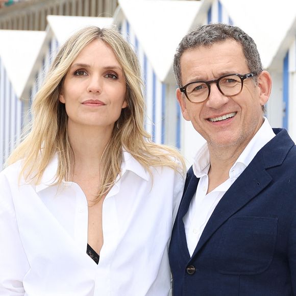 Laurence Arné et son compagnon Dany Boon au photocall du film "La Famille Hennedricks" lors du 38ème festival du film de Cabourg, France, le 15 juin 2024. Les Journées romantiques du 38ème Festival du film de Cabourg (Calvados) auront lieu du 12 au 16 juin. © Coadic Guirec/Bestimage