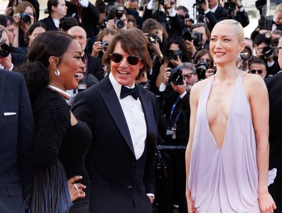 Angela Bassett (Messika), Tom Cruise et Pom Klemenkieff - Montée des marches du film « Mission Impossible : The Final Reckoning » lors du 78ème Festival International du Film de Cannes, au Palais des Festivals à Cannes. Le 14 mai 2025 © Jacovides-Moreau / Bestimage