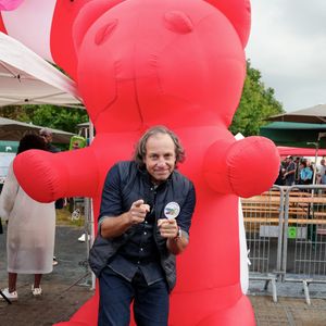 Philippe Candeloro - Inauguration de la 42ème édition de la fête à Neuneu à Paris le 29 août 2025.
© Anne-Sophie Guebey / Bestimage