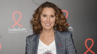 Loin du JT de TF1, Marie-Sophie Lacarrau retrouve les plaisirs simples de son Aveyron natal : "Le vert de la campagne et le bleu du ciel"