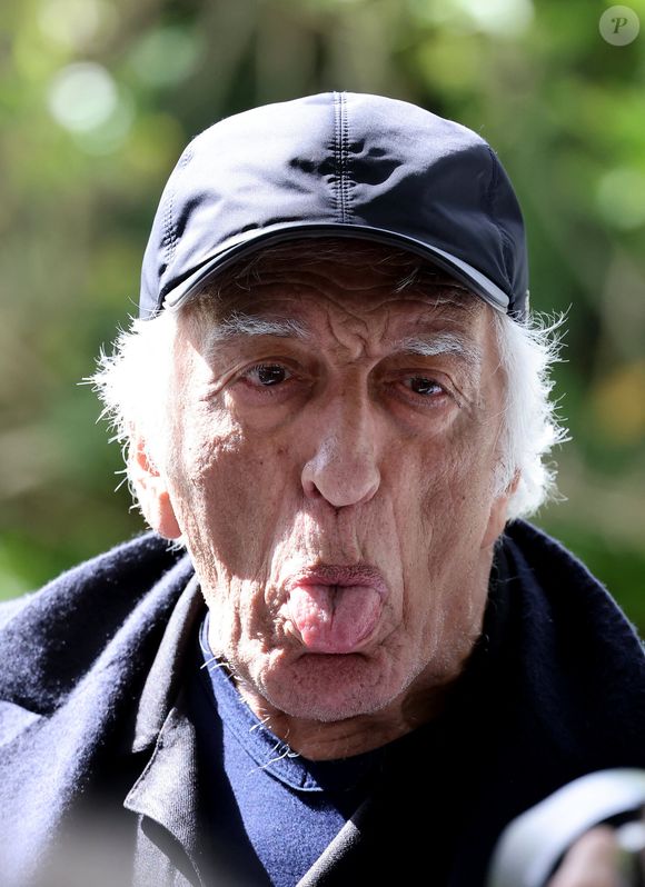 Gérard Darmon - Réception offerte par le Président de la République française à la communauté française du Maroc dans les jardins de la résidence de France à Rabat, Maroc, le 30 octobre 2024. © Dominique Jacovides/bestimage