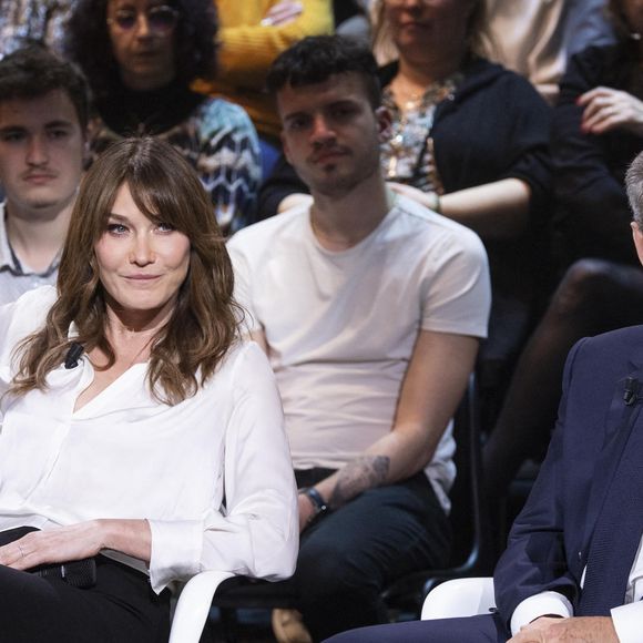 Carla Bruni Sarkozy et son mari Nicolas Sarkozy lors de l'enregistrement de l'émission "Le Grand Echiquier", le 21 mars 2022. © Cyril Moreau / Bestimage