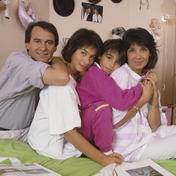 Les Français connaissent bien Stéphanie Fugain...


Archives - En France, dans la Vallée de Chevreuse, chez lui à Levy-Saint-Nom, Michel Fugain avec sa femme Stéphanie, et leurs 2 filles, Marie et Laurette. © Bestimage/Michel CROIZARD via Bestimage