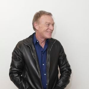 Dans l'émission "Puremédias Hebdo" ce dimanche 28 mars 2026, il a évoqué cette courte expérience qui n'avait duré que quatre mois à l'époque. 

Christophe Hondelatte dans les backstage de l'enregistrement de l'émission "Face à Hanouna", présentée par Cyril Hanouna et diffusée sur C8 le 23 mars. Le 21 mars 2024
© Jack Tribeca / Bestimage