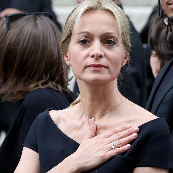 Audrey Crespo-Mara s'est dévoilée dans une interview

Audrey Crespo-Mara - Sorties des obsèques de Thierry Ardisson en l’église Saint-Roch de Paris, France. 

© Clovis-Jacovides/Bestimage