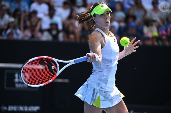 Alize Cornet (FRA) lors de son match du premier tour de l'Open d'Australie 2024 au Melbourne Park à Melbourne, AUSTRALIE, le 14 janvier 2024. Photo par Corinne Dubreuil/ABACAPRESS.COM