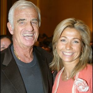 Jean-Paul Belmondo et son ex-femme Natty à Boulogne-Billancourt.

© BAHI / BESTIMAGE