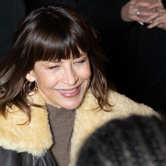Sophie Marceau - Les célébrités au défilé Jacquemus "Collection Homme Prêt-à-Porter Automne/Hiver 2026-2027" lors de la Fashion Week de Paris, le 25 janvier 2026

© Julien Sarkissian / Bestimage