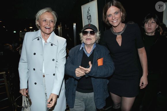 Exclusif - Muriel Robin, Josée Dayan et Anne Le Nen (Co-autrice de la pièce) - Générale de la Pièce "On va tous être d'accord… ou pas " au théâtre Lepic à Paris le 6 Mai 2025. © Bertrand Rindoff/Bestimage