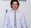 Il s'est néanmoins souvenu d'un premier tournage catastrophique où un réalisateur méchant l'avait réduit à faire de la figuration.

Abraham Wapler - Photocall du dîner des Révélations César 2026 à l'Elysée Montmartre à Paris, France, le 19 janvier 2026.
 
© Olivier Borde / Bestimage