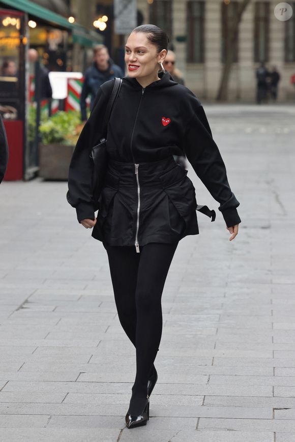 Jessie J arrive au Capital Breakfast de Global Radio pour promouvoir son nouveau single "No Secrets". Avril 2025 GOFF  / BESTIMAGE