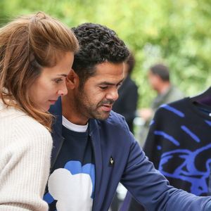 Exclusif - Jamel Debbouze et sa femme Mélissa Theuriau - J.M Weston organise un vide grenier caritatif au profit de l'association "CéKeDuBonheur", association présidée par Hélène Sy et qui déploie toute son énergie afin d'améliorer la qualité de vie des enfants et adolescents hospitalisés. De nombreux artistes ont répondu présent une fois de plus à l'appel de l'association, le 2 octobre 2016 à Paris. © Cyril Moreau/Bestimage