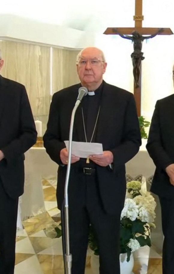 Info - Le cardinal Kevin Farrell sera le "pape par intérim", le temps d'élire le prochain Pontife.
Photo : Zuma Press / Bestimage