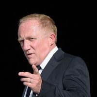 Chez Yves Saint Laurent, le patron François-Henri Pinault est très exigeant et il y a un point sur lequel il ne plaisante vraiment pas