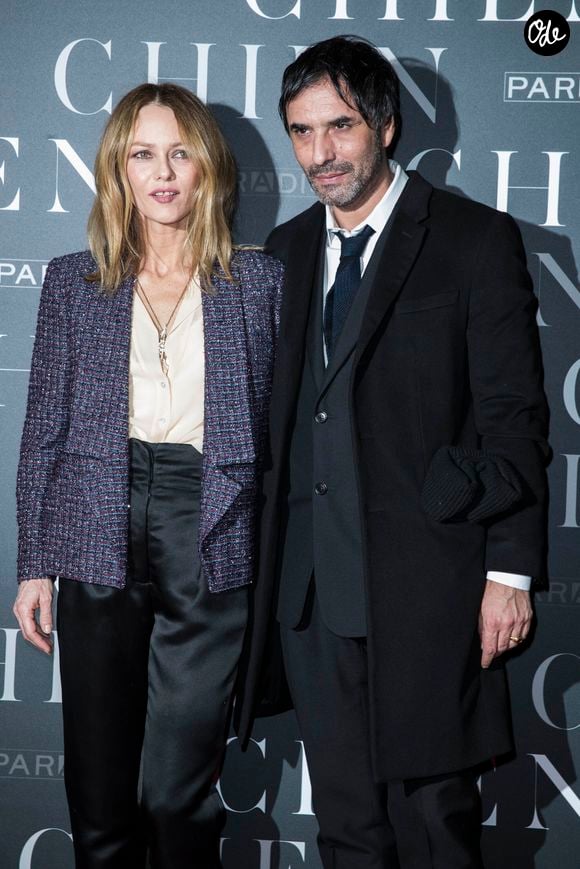 Vanessa Paradis et son compagnon Samuel Benchetrit lors de l'avant-première du film "Chien" au cinéma MK2 Bibliothèque à Paris, France, le 5 mars 2018.

© Olivier Borde/Bestimage