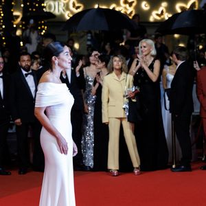 Leïla Bekhti,  Tahar Rahim - Montée des marches du film « Alpha » lors du 78ème Festival International du Film de Cannes, au Palais des Festivals à Cannes. Le 19 mai 2025
© Jacovides-Moreau / Bestimage