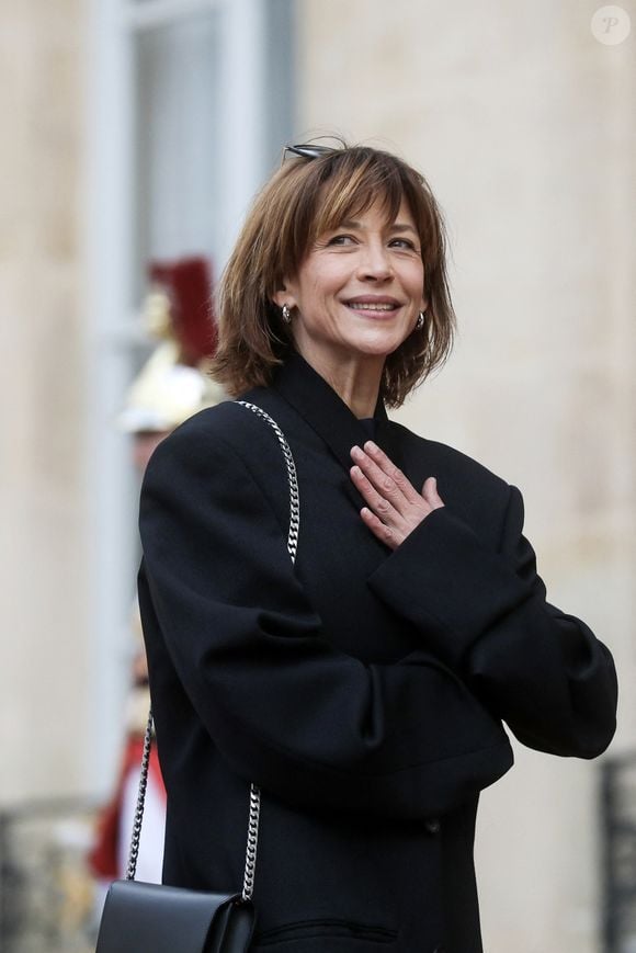 Sophie Marceau au palais présidentiel de l'Elysée à Paris, le 6 mai 2024.

Photo :  Stéphane Lemouton / Bestimage