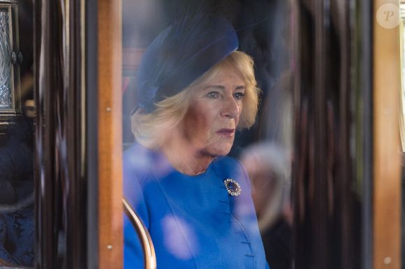 Pour une visite importante à Windsor

Camilla Parker Bowles, reine consort d'Angleterre, - La famille royale britannique accueille Frank-Walter Steinmeier, le président allemand et sa femme Elke Budenbender à Windsor le 3 décembre 2025 (Credit Image : © Wiktor Szymanowicz/ZUMA Press Wire / Bestimage)