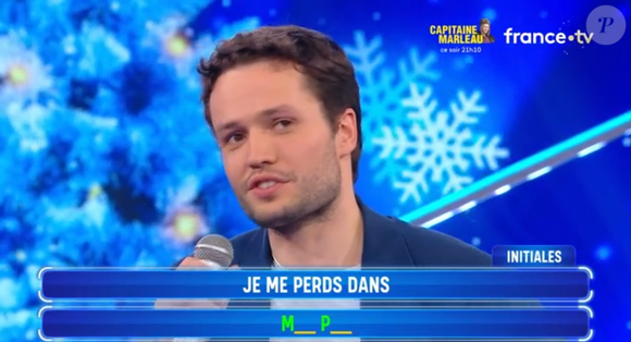 "On a tous, dans notre chambre, notre salle de bain avec nos toilettes." 

Raphaël, Maestro de N'oubliez pas les paroles - capture d'écran France 2