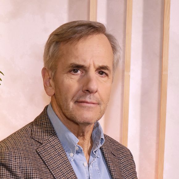 Exclusif - Bernard de la Villardière lors de l'enregistrement de l'émission "Chez Jordan"à Paris le 24 janvier 2022. © Cédric Perrin / Bestimage