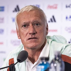 Didier Deschamps en pleine conférence de presse le 21 juin 2026 à Philadelphie en Pennsylvanie.  
Crédit : Elyxandro Cegarra / PsnewZ / Bestimage