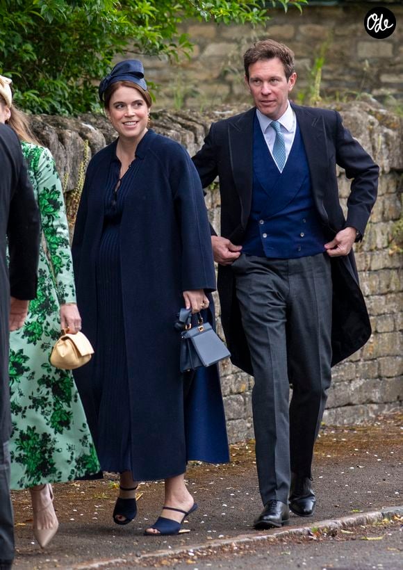 Sa grossesse avait été annoncée par la famille royale il y a trois mois.

La princesse Eugenie d'York, enceinte, et son mari Jack Brooksbank, lors du mariage de Peter Phillips et Harriet Sperling, à l'église All Saints de Kemble, le 6 juin 2026.

© GOFF  / BESTIMAGE