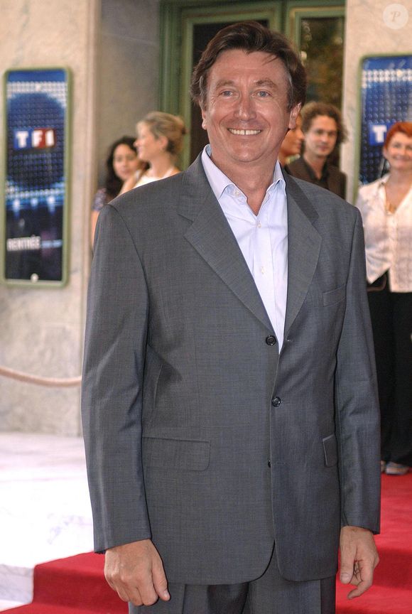 Jacques Legros arrive à la conférence de presse annuelle de TF1 qui se tient au Théâtre des Champs-Elysées à Paris, France, le 5 septembre 2006. Photo by Giancarlo Gorassini/ABACAPRESS.COM