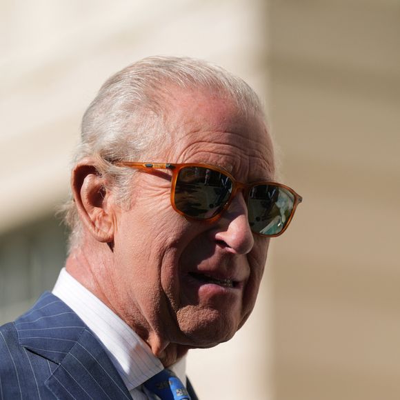 Le roi Charles III lors d'une réception pour le King Charles III Charitable Fund (KCCF), à Clarence House, Londres, pour les représentants d'associations caritatives et d'organisations qui ont bénéficié du fonds via son partenariat avec Waitrose Duchy Organic. Londres, Royaume-Uni, le 30 septembre 2025. Photo by Yui Mok/PA Wire/ABACAPRESS.COM