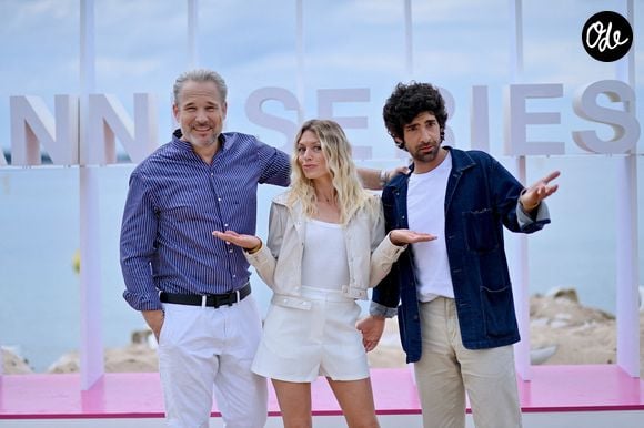 Fabrice Deville, Aurore Delplace et Folco Marchi assistent à la projection de « Un Si Grand Soleil » lors du 8e Festival international de Canneseries, le 27 avril 2025 à Cannes, en France. Photo de Franck Castel/ABACAPRESS.COM