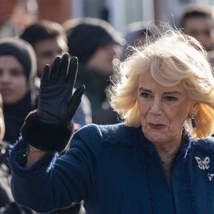 Leurs Majestés, le roi Charles III d'Angleterre et Camilla Parker Bowles, reine consort d'Angleterre, en visite à Middlesbrough, Royaume Uni, le 13 février 2025. © Andy Commins/MirrorPix/Bestimage